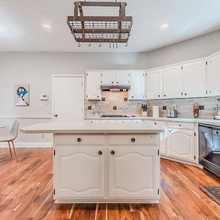 * *Astounding House **Perfect For Family And Friends , Pool , Hot Tub, & Game Room Allen Esterno foto