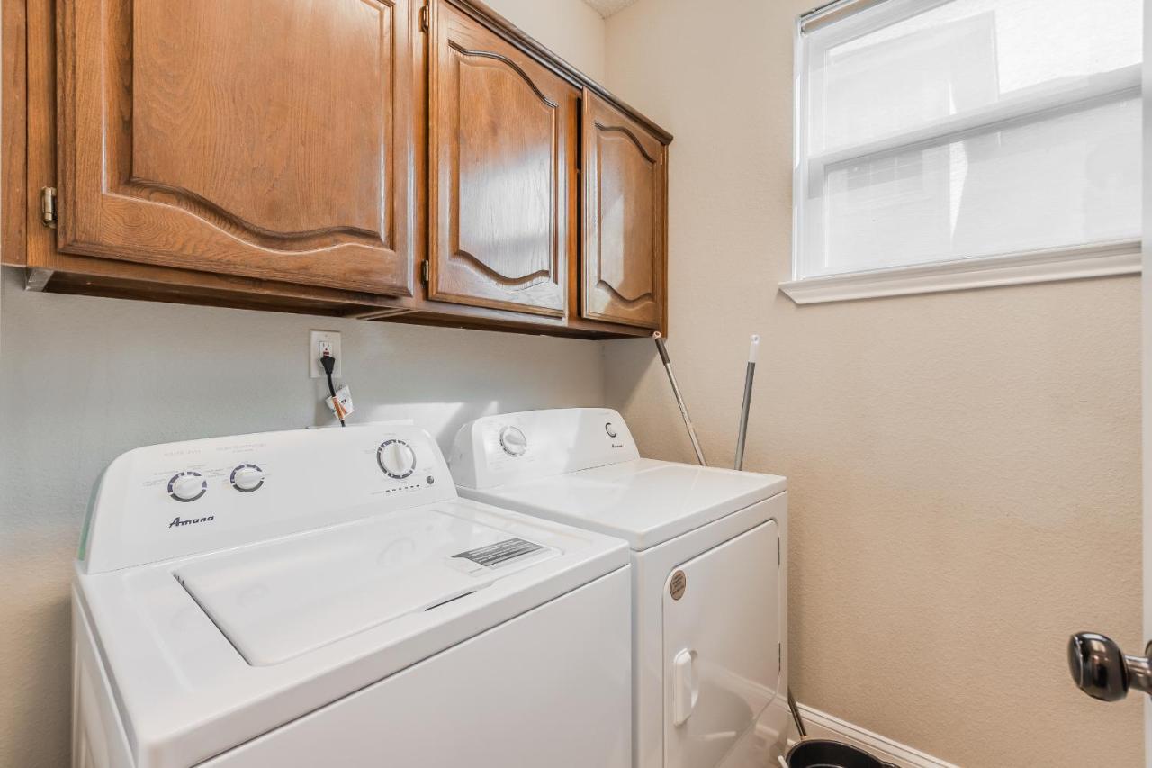 * *Astounding House **Perfect For Family And Friends , Pool , Hot Tub, & Game Room Allen Esterno foto